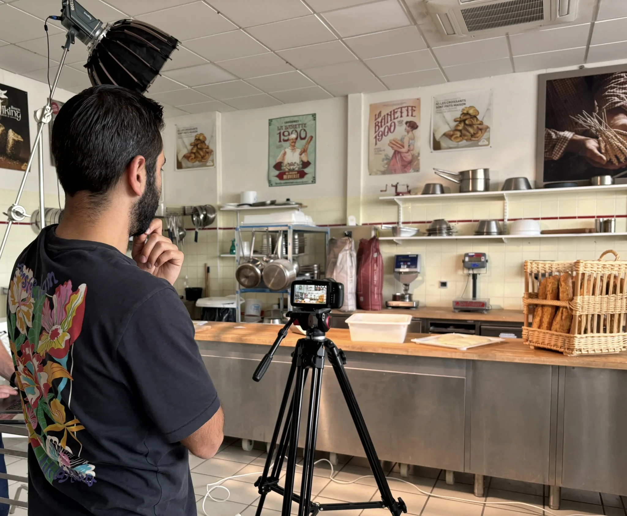 En collaboration avec l'agence d'Orléans Buzznative nous avons réalisé plusieurs jours de tournage au siège de Banette.